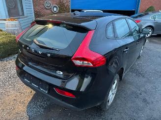 Volvo V-40  picture 5