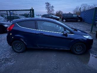 Ford Fiesta TITANIUM picture 3