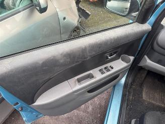 Daihatsu Sirion  picture 11