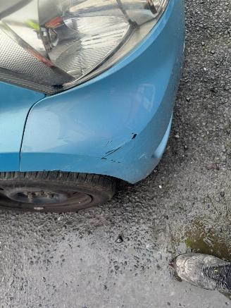 Daihatsu Sirion  picture 9