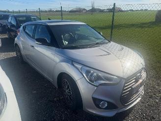 Hyundai Veloster  picture 16