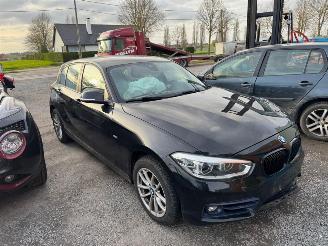 BMW 1-serie 118I picture 3