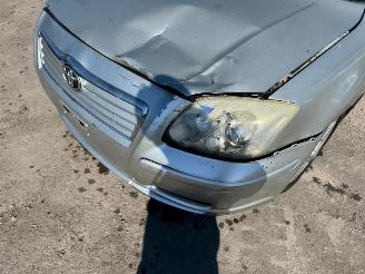 Toyota Avensis  picture 9