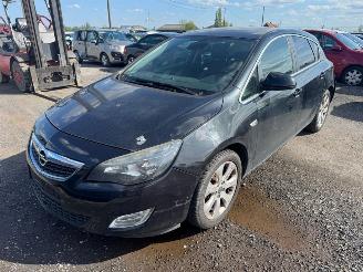 Opel Astra J  ACTIVE picture 2