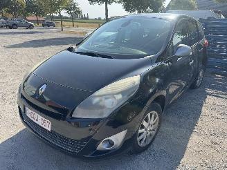 škoda osobní automobily Renault Scenic  2011/4