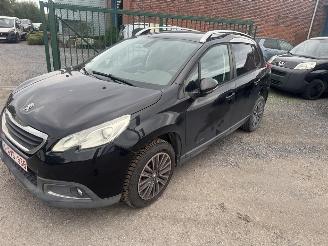 krockskadad bil auto Peugeot 2008  2014/5