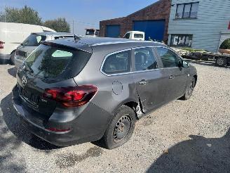 Opel Astra  picture 11