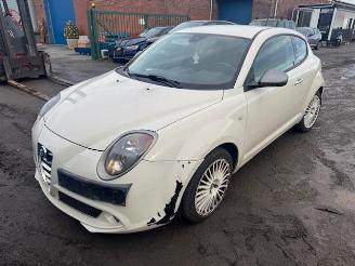 krockskadad bil auto Alfa Romeo MiTo  2016/1