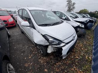 skadebil auto Hyundai I-10  2015/2
