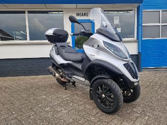 Schade motor Piaggio  MP 3 500CC 2013/3