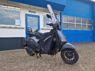 Vespa  SPRINT 45KM picture 3