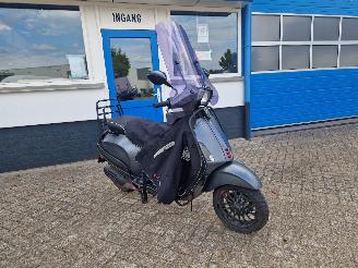 Vespa  SPRINT 45KM picture 2