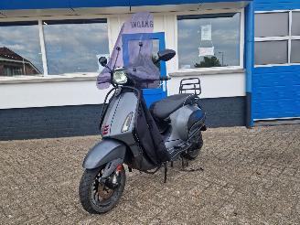 Vespa  SPRINT 45KM picture 17