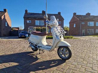  Vespa  VESPA C38 LX 2TAKT 1E EIGENAAR 2007/9