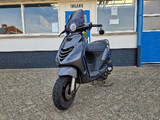 Piaggio  ZIP 45KM BROM SCOOTER picture 14