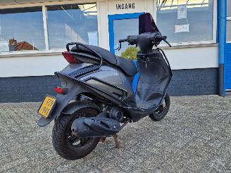Piaggio  ZIP 45KM BROM SCOOTER picture 7