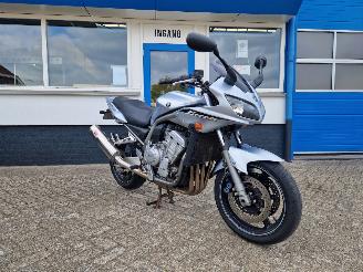 krockskadad bil motor Yamaha  FZS 1000 FAZER 2001/8