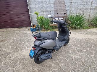 Piaggio  ZIP picture 6