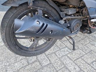 Peugeot  TWEET RS , DOUBLE DISC BRAKE picture 10