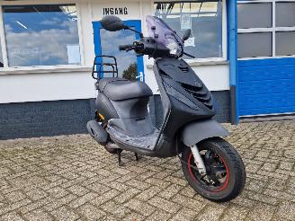  Piaggio  ZIP 45KM I-GET e5 2023/5