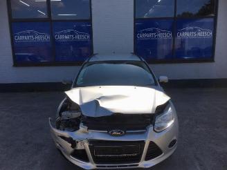 demontáž osobní automobily Ford Focus Focus 3 Wagon, Combi, 2010 / 2020 1.6 Ti-VCT 16V 105 2015