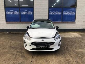 Vrakbiler auto Ford Fiesta Fiesta 7, Hatchback, 2017 1.0 EcoBoost 12V 100 2017/12