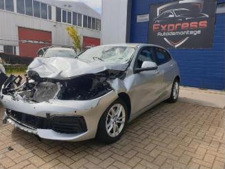 demontáž osobní automobily BMW 1-serie 1 serie (F40), Hatchback, 2019 116d 1.5 12V TwinPower 2019/12