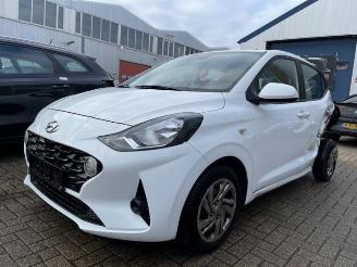 krockskadad bil auto Hyundai I-10 i10, Hatchback, 2019 1.0 12V 2021/1