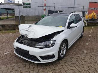 Vrakbiler auto Volkswagen Golf Golf VII (AUA), Hatchback, 2012 / 2021 1.4 TSI BlueMotion Technology 125 16V 2017/10