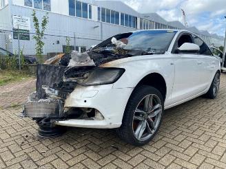 Coche siniestrado Audi A6 A6 (C7), Sedan, 2010 / 2018 3.0 TDI V6 24V Quattro 2012/10