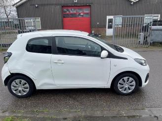 Peugeot 108 108, Hatchback, 2014 1.0 12V picture 6