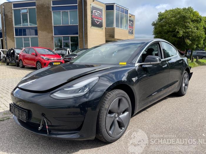 Tesla Model 3 Model 3, Sedan, 2017 Long Range AWD 75 kWh