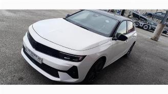 Vrakbiler auto Opel Astra Astra L (F3/FB/FM/FP), Hatchback 5-drs, 2021 Electric 54 kWh 2025/0