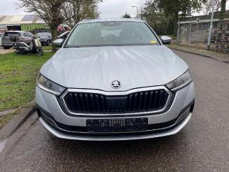 Skoda Octavia Octavia Combi (NXAC), Combi 5-drs, 2019 1.0 TSI e-TEC 12V picture 8