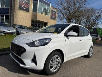 Vrakbiler auto Hyundai I-10 i10, Hatchback, 2019 1.0 12V 2023/10