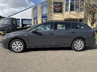 Volkswagen Golf 1.5 eTSI R-Line Business picture 2