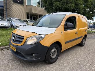 damaged passenger cars Mercedes Citan 108 CDI BlueEFFICIENCY 2016/1