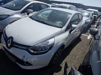 Unfallwagen Renault Clio  2015/6