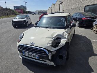 Schadeauto Mini One  2015/5