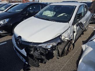 Renault Clio TCE90 picture 8