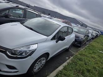 Unfallwagen Renault Clio DCI 90 2018/9