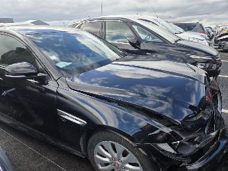 Damaged car Jaguar XE 2.0D 2016/3