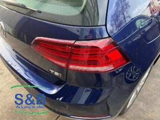 Volkswagen Golf  picture 24