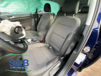 Volkswagen Golf  picture 7