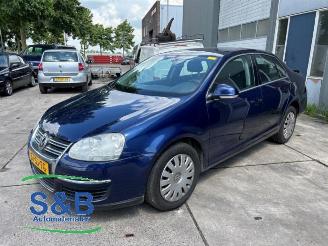 skadebil auto Volkswagen Jetta Jetta III (1K2), Sedan, 2005 / 2010 1.6 FSI 16V 2006/1