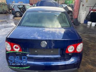 Volkswagen Jetta Jetta III (1K2), Sedan, 2005 / 2010 1.6 FSI 16V picture 21
