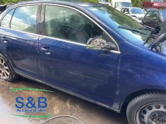 Uttjänta bilar auto Volkswagen Jetta Jetta III (1K2), Sedan, 2005 / 2010 1.6 FSI 16V 2006/1