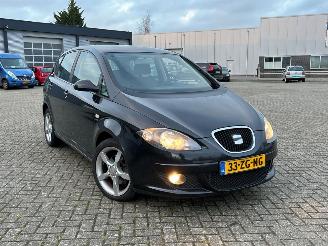 Seat Toledo 2.0 FSI 16V MPV  Benzine 1.984cc 110kW (150pk) FWD 2005-11/2009-03 (5P2) BVY picture 3