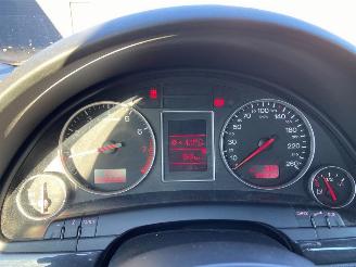 Audi A4 2.0 20V Combi/o  Benzine 1,984cc 96kW (131pk) FWD picture 32