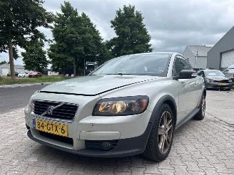 Voiture accidenté Volvo C-30 1.8 16V Hatchback 2Dr Benzine 1.798cc 92kW (125pk) FWD 2006-10/2012-12 (MK21) B4184S11 2008/9